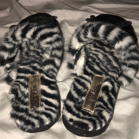 Michael kors slippers - Picture 2 of 2